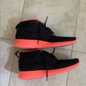 Men’s Roshe Run Midtops (10)